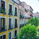 For You Rentals La Latina Apartment Ecm18