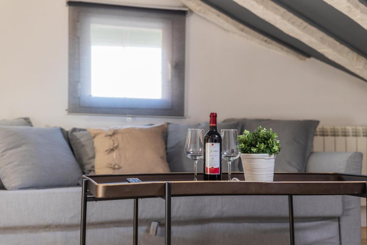 Apartment For You La Latina Ecm18 *